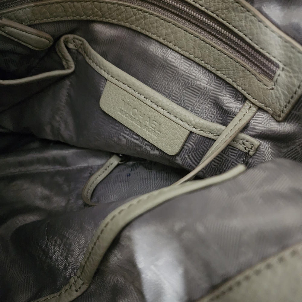 Michael Kors hobo bag ECU - Picture 9 of 16